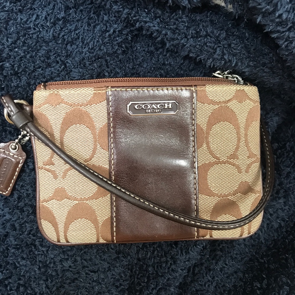 Coach logo brown wristlet purse